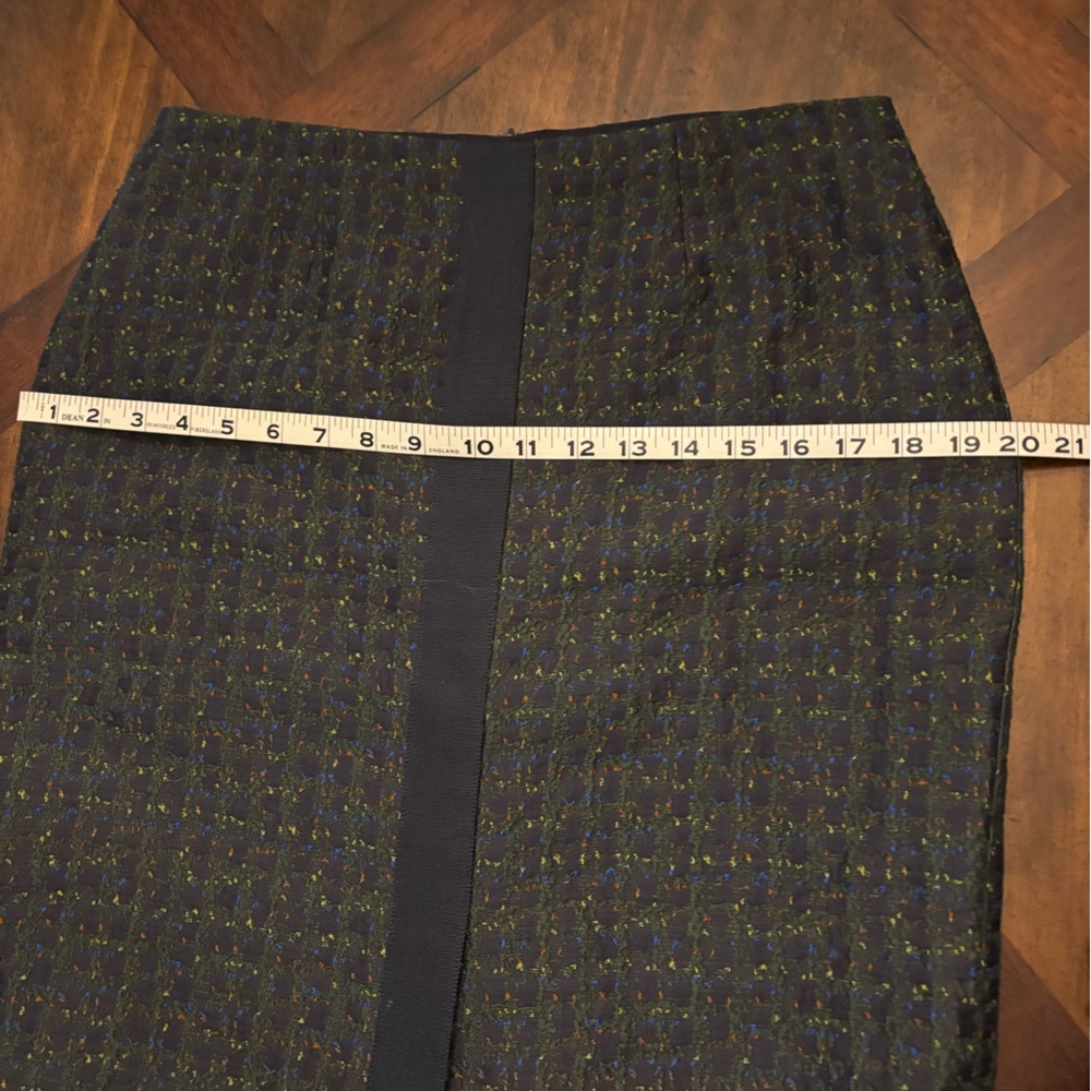 Doncaster Black and Green Blazer Tailored Suit Jacket and skirt - Picture 14 of 15